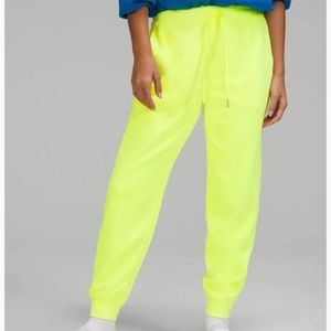 Lululemon Scuba High-Rise Jogger